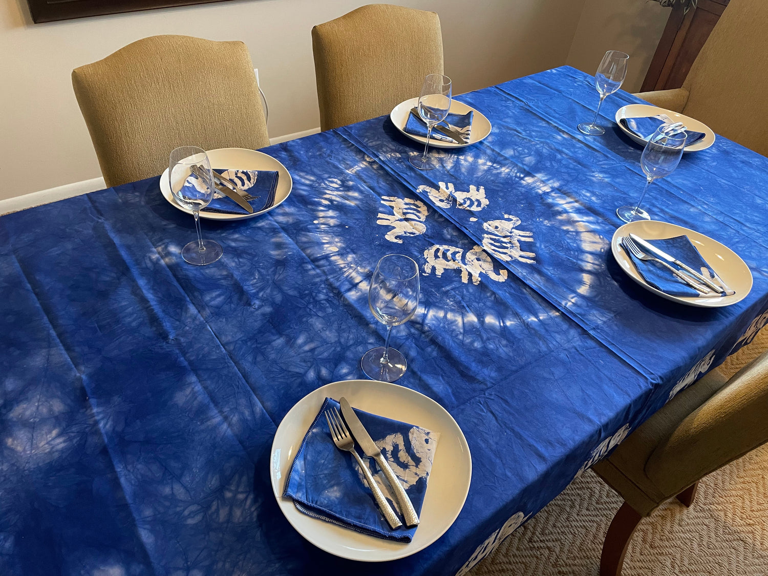 Tablecloths and Napkins