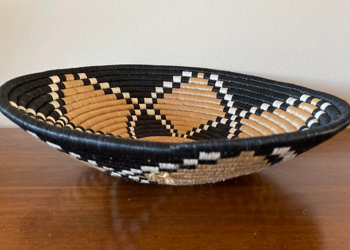 African Woven Basket, Rwanda Basket, Woven Bowl, Natural Sisal Fiber, Dining Centerpiece, Fruit & Bread Basket