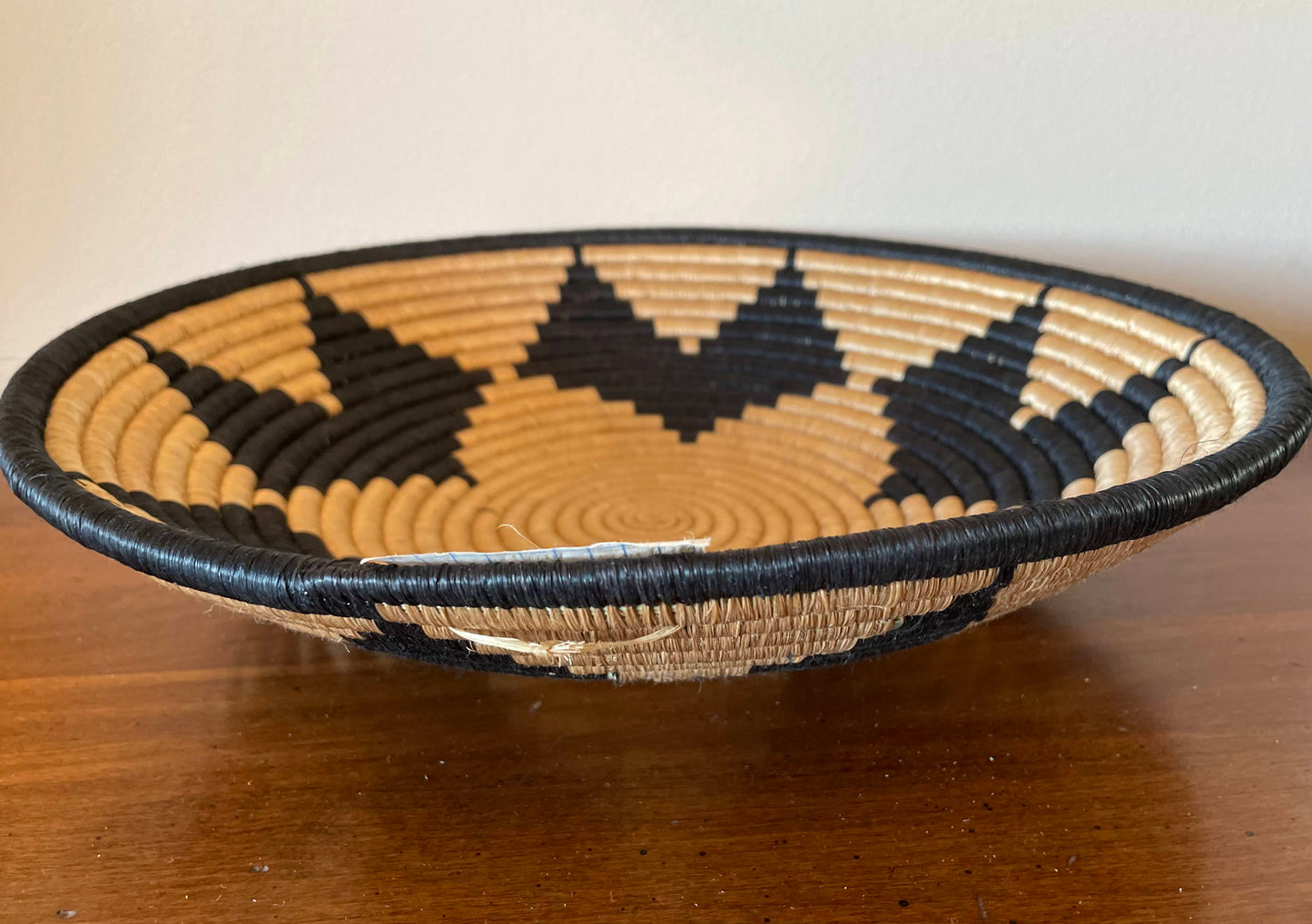 African Woven Basket, Rwanda Basket, Woven Bowl, Natural Sisal Fiber, Dining Centerpiece, Fruit & Bread Basket