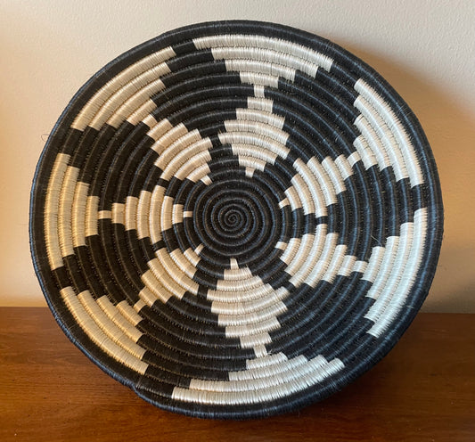 African Woven Basket, Rwanda Basket, Woven Bowl, Natural Sisal Fiber, Dining Centerpiece, Fruit & Bread Basket