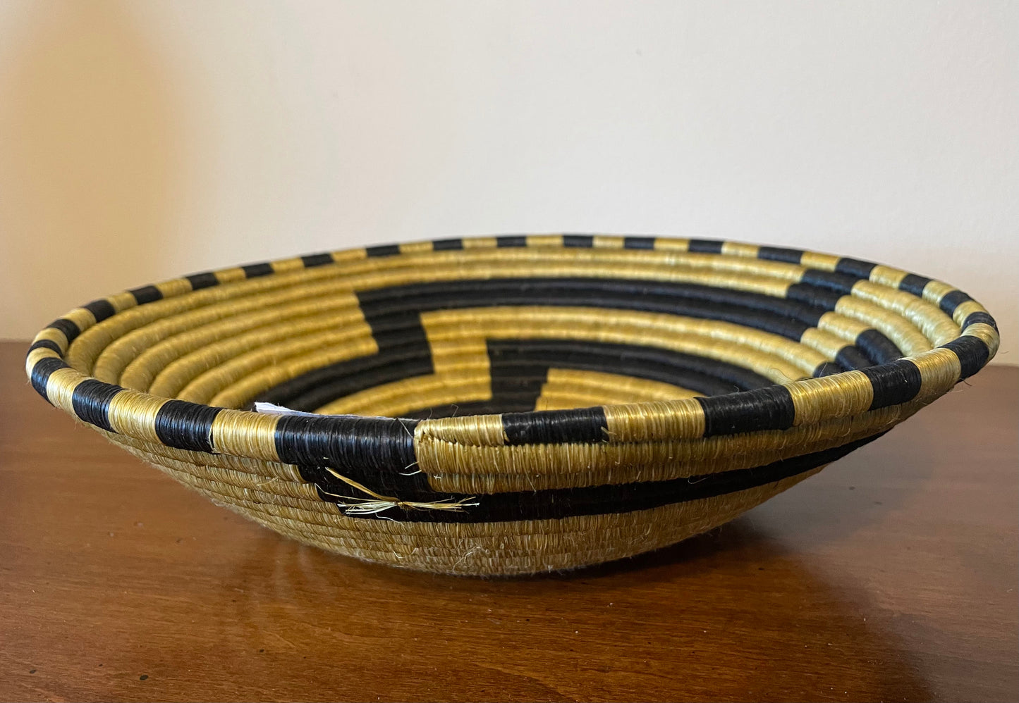 African Woven Basket, Rwanda Basket, Woven Bowl, Natural Sisal Fiber, Dining Centerpiece, Fruit & Bread Basket