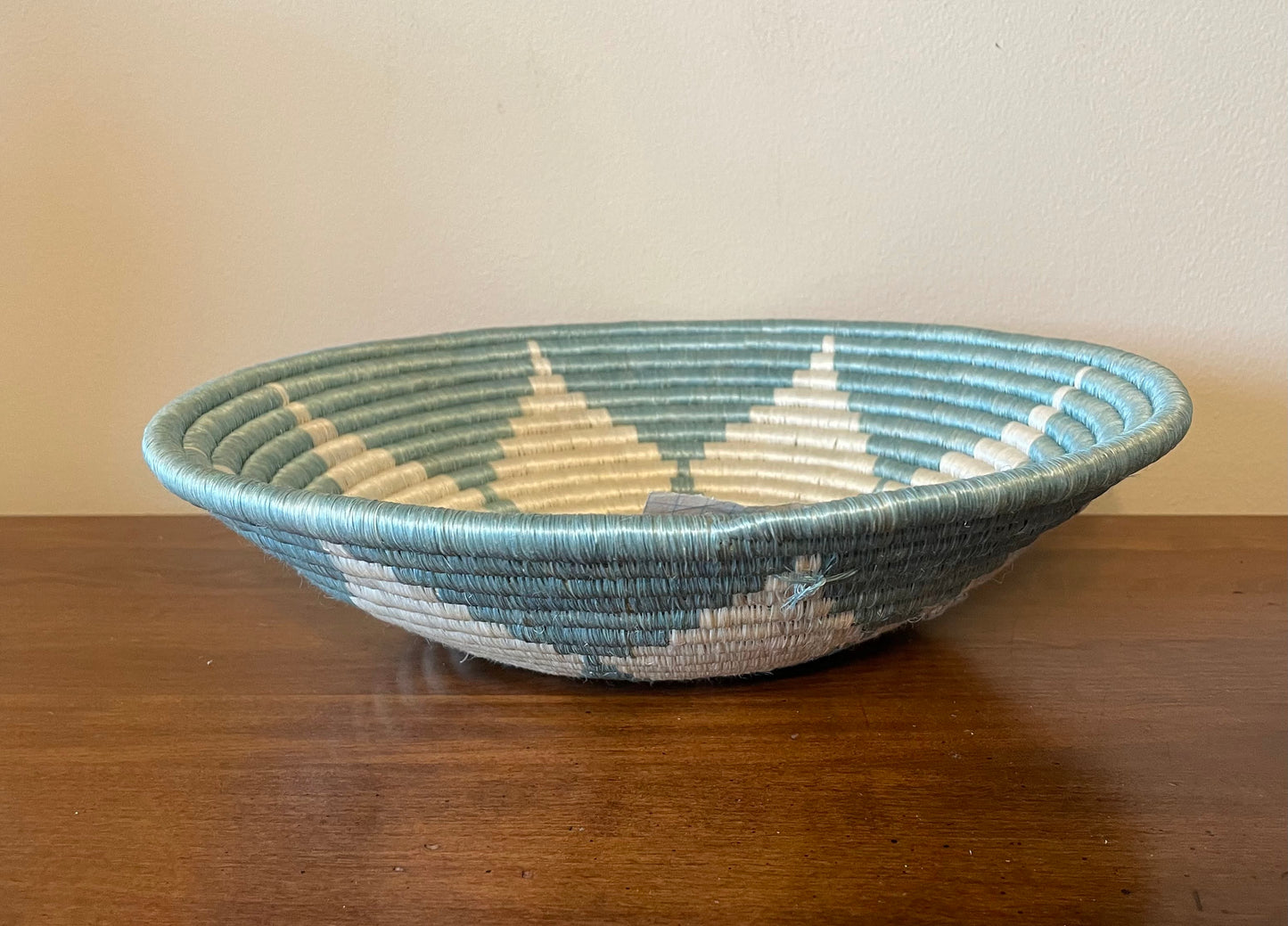 African Woven Basket, Rwanda Basket, Woven Bowl, Natural Sisal Fiber, Dining Centerpiece, Fruit & Bread Basket