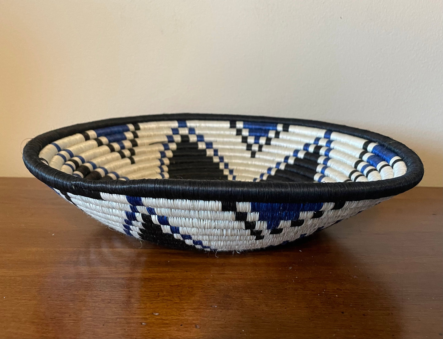 African Woven Basket, Rwanda Basket, Woven Bowl, Natural Sisal Fiber, Dining Centerpiece, Fruit & Bread Basket