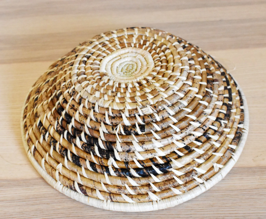 African Banana Leaf Woven Basket, 100% Natural Fiber, Uganda Bowl, Perfect for Decoration, Fruit & Bread, 12" Diameter