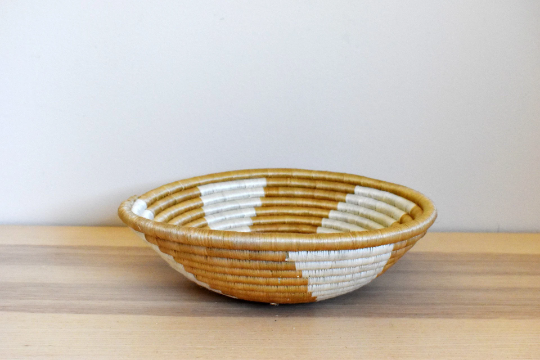 African Woven Basket, Rwanda Basket, Woven Bowl, Natural Sisal Fiber, Dining Centerpiece, Fruit & Bread Basket