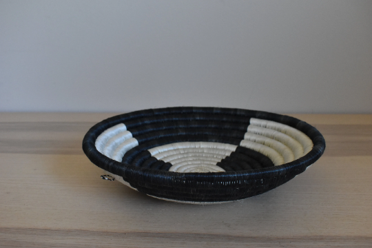 African Woven Basket, Rwanda Basket, Woven Bowl, Natural Sisal Fiber, Dining Centerpiece, Fruit & Bread Basket